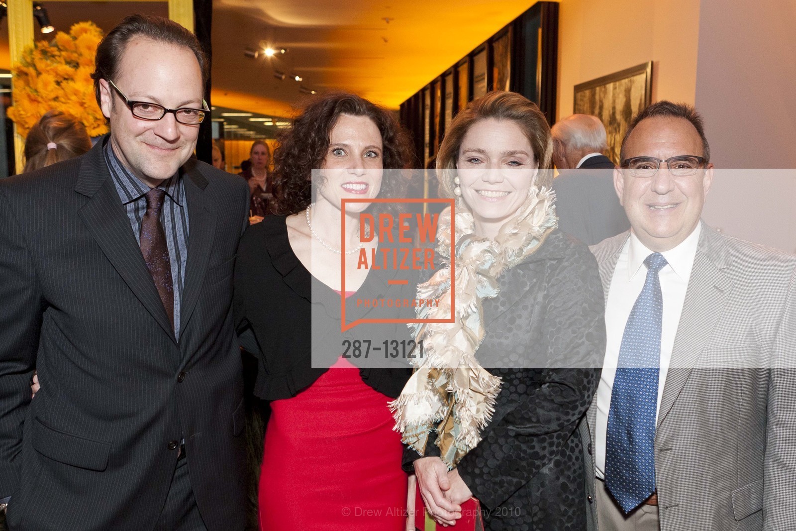 Timothy Burgard, Sarah Taft, Sheila Pressley, Pete Tuozzolo, Musee d'Orsay Donor's Gala at the DeYoung Museum, US, May 30th, 2010, Photo #287-13121 Timothy Burgard, Sarah Taft, Sheila Pressley, Pete Tuozzolo, Photo #287-13121