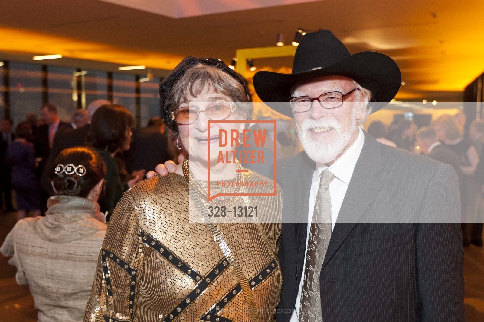 Caryl Ritter, Roland Petersen, Musee d'Orsay Donor's Gala at the DeYoung Museum, US, May 30th, 2010, Photo #328-13121 Caryl Ritter, Roland Petersen, Photo #328-13121