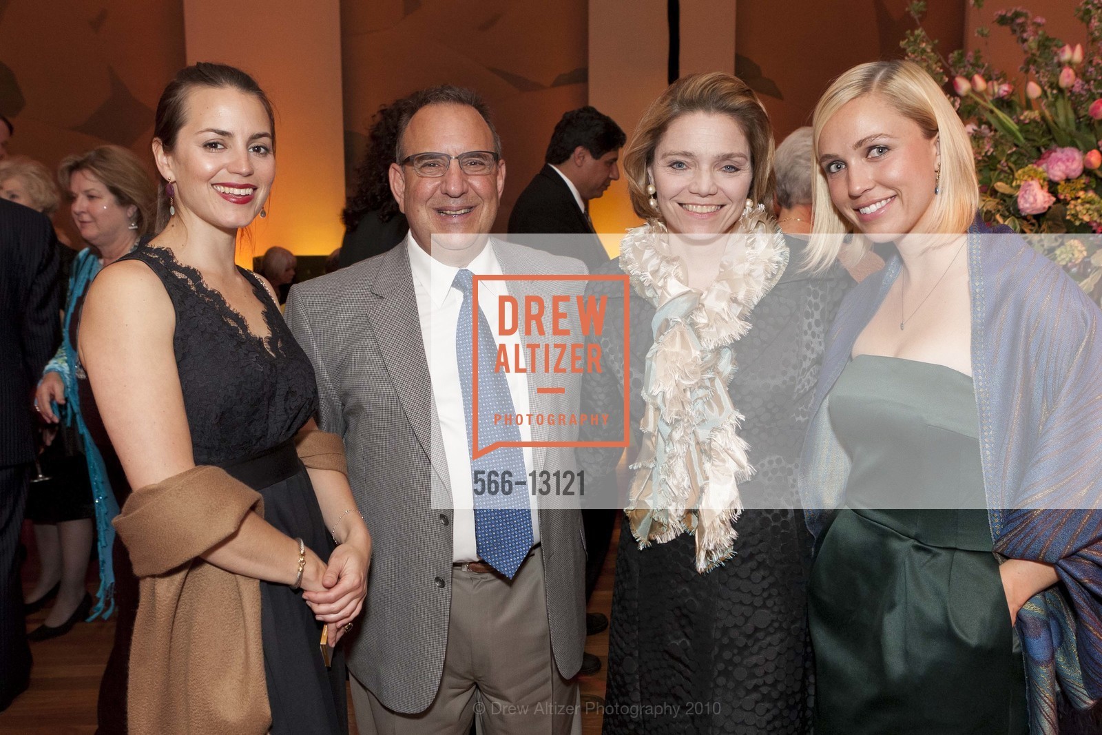 Elizabeth Scott, Pete Tuozzolo, Sheila Pressley, Melissa Buron, Photo #566-13121