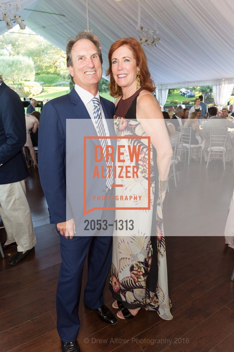 Larry Maguire, Karen Maguire, Festival Napa Valley Tribute to Margrit Mondavi at Far Niente, 1350 Acacia Dr, July 23rd, 2016, Photo #2053-1313 Larry Maguire, Karen Maguire, Photo #2053-1313