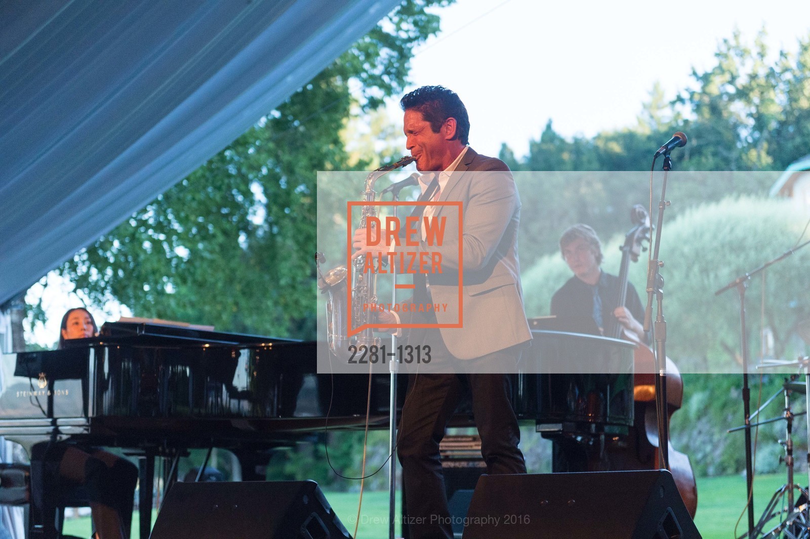 David Koz, Festival Napa Valley Tribute to Margrit Mondavi at Far Niente, 1350 Acacia Dr, July 23rd, 2016, Photo #2281-1313 David Koz, Photo #2281-1313