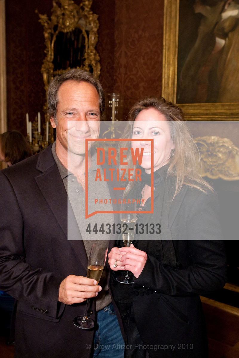 Mike Rowe, Sandra Demetrius, Ann & Gordon Getty Celebrate Tim White and Henry Gilbert's Recovery of The ARDI SKELETON, US, January 8th, 2010, Photo #4443132-13133 Mike Rowe, Sandra Demetrius, Photo #4443132-13133