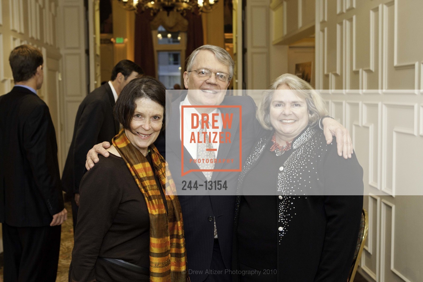 Kathy Evans, George Smith, Camilla Smith, 2010 San Francisco Performances, US, October 16th, 2010, Photo #244-13154 Kathy Evans, George Smith, Camilla Smith, Photo #244-13154