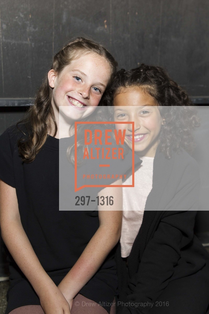 Maggie Hillis, Ava Young, Plae fall 2016 Fashion Show, Gallery 308 Fort Mason Center, July 15th, 2016, Photo #297-1316 Maggie Hillis, Ava Young, Photo #297-1316