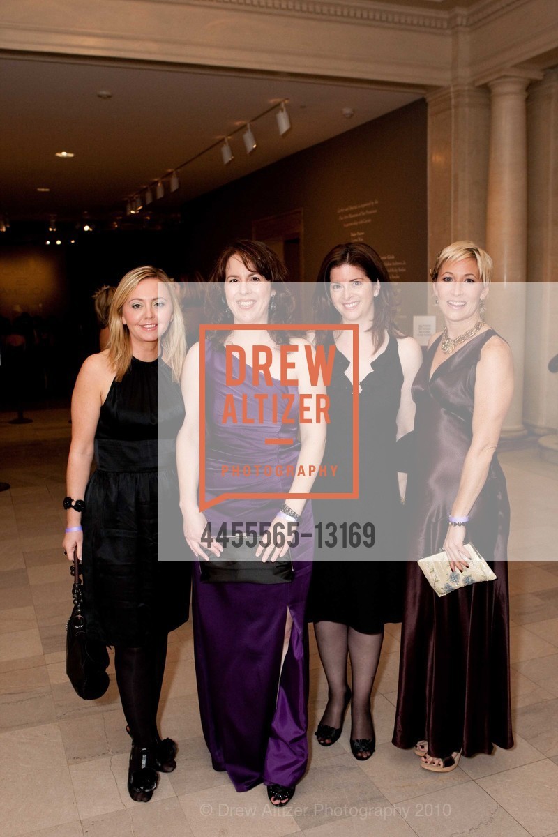 Samantha Murphy, Lisa Farrell, Michelle Ayala, ART POINT Celebrates CARTIER AND AMERICA At The Legion of Honor, US, January 10th, 2010, Photo #4455565-13169 Samantha Murphy, Lisa Farrell, Michelle Ayala, Photo #4455565-13169
