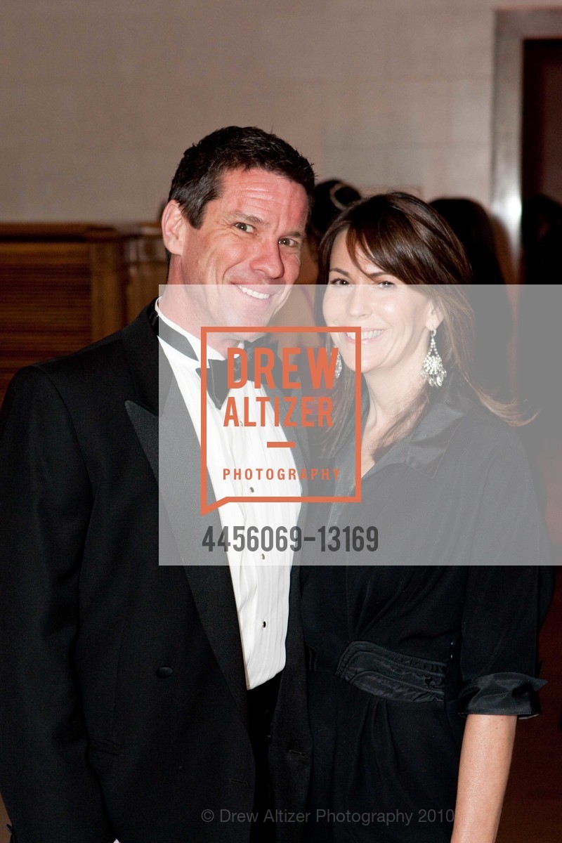 Bob Perun, Kimberly Ayres, ART POINT Celebrates CARTIER AND AMERICA At The Legion of Honor, US, January 10th, 2010, Photo #4456069-13169 Bob Perun, Kimberly Ayres, Photo #4456069-13169