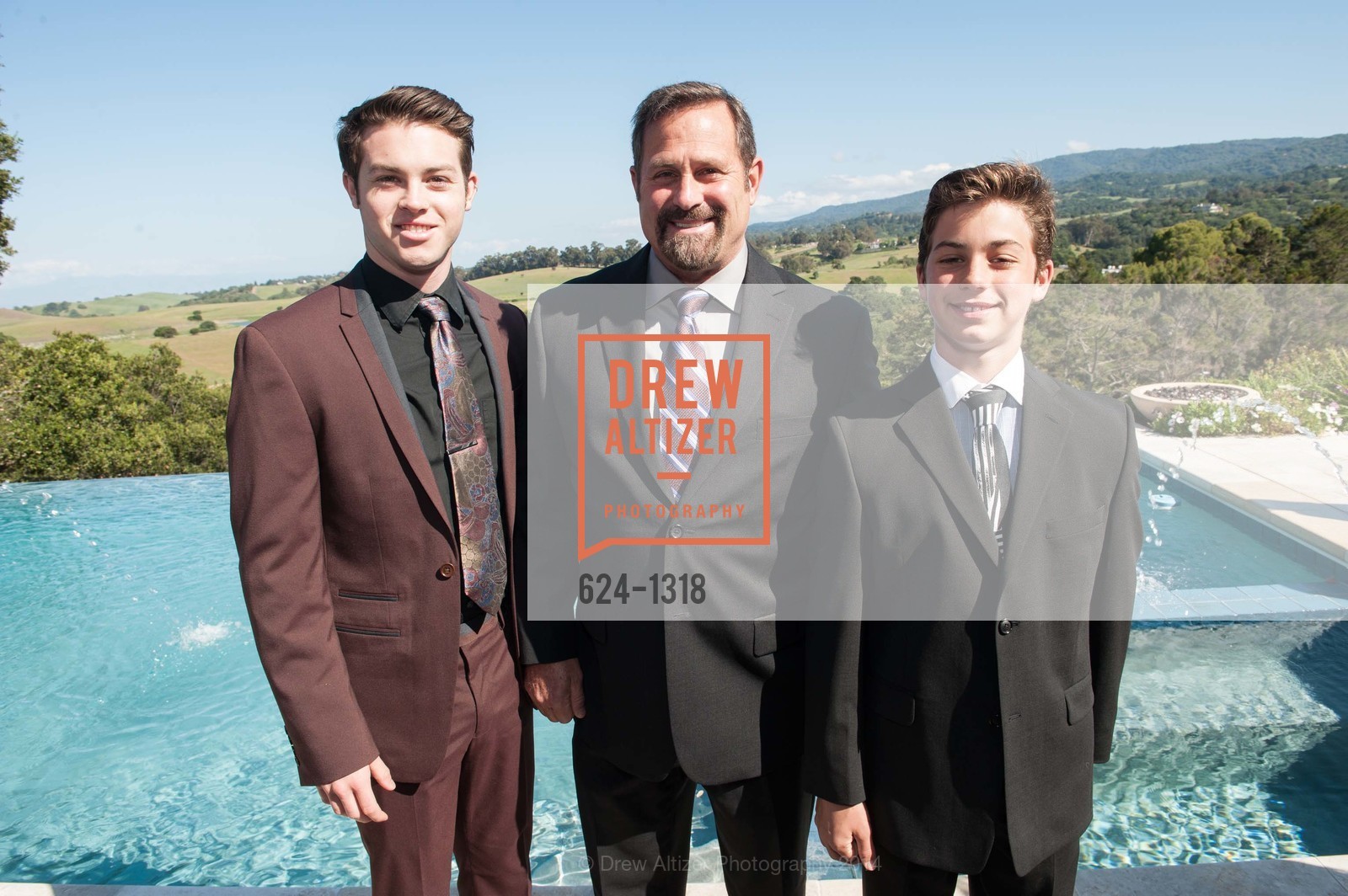 Wyatt Giampa, Sawyer Giampa, Bay Area Lyme Foundation's LymeAid 2014, Portola Valley, CA 94028, April 27th, 2014, Photo #624-1318 Wyatt Giampa, Sawyer Giampa, Photo #624-1318