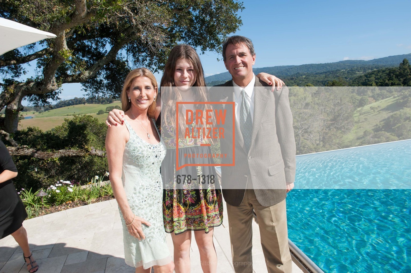 Shelley Cagan, Kyla Cagan, Laird Cagan, Bay Area Lyme Foundation's LymeAid 2014, Portola Valley, CA 94028, April 27th, 2014, Photo #678-1318 Shelley Cagan, Kyla Cagan, Laird Cagan, Photo #678-1318