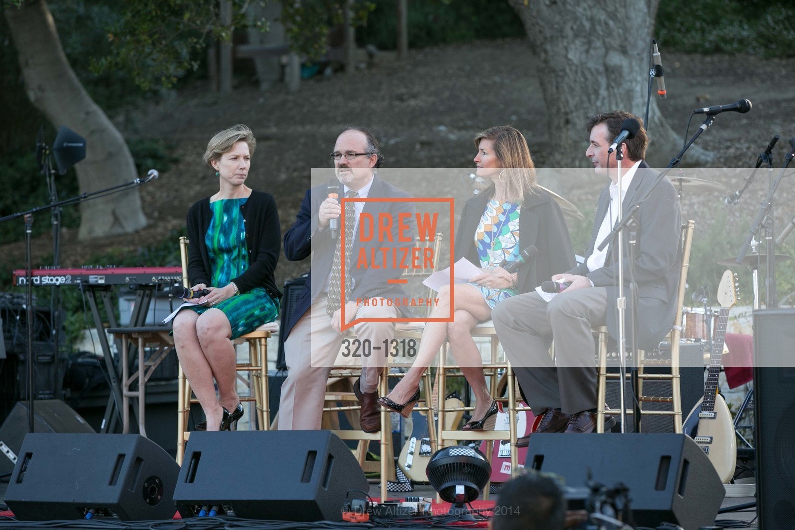 Wendy Adams, John Aucott, Carin Rollins, William Robinson, Bay Area Lyme Foundation's LymeAid 2014, Portola Valley, CA 94028, April 27th, 2014, Photo #320-1318 Wendy Adams, John Aucott, Carin Rollins, William Robinson, Photo #320-1318