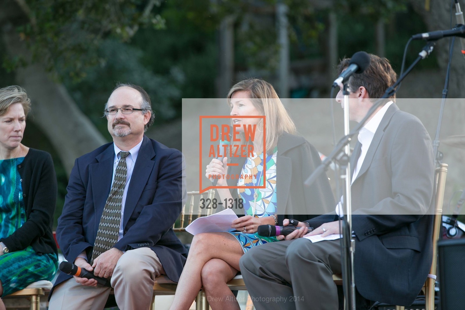 Wendy Adams, John Aucott, Carin Rollins, William Robinson, Bay Area Lyme Foundation's LymeAid 2014, Portola Valley, CA 94028, April 27th, 2014, Photo #328-1318 Wendy Adams, John Aucott, Carin Rollins, William Robinson, Photo #328-1318