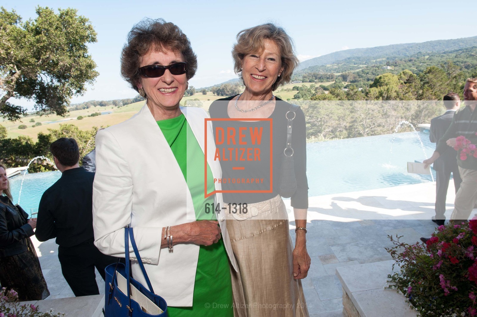 Ellie Ferrari, Karen Pearlrob, Bay Area Lyme Foundation's LymeAid 2014, Portola Valley, CA 94028, April 27th, 2014, Photo #614-1318 Ellie Ferrari, Karen Pearlrob, Photo #614-1318