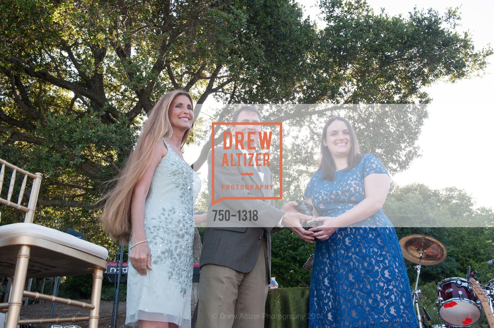 Shelley Cagan, Laird Cagan, Lisa Blum, Bay Area Lyme Foundation's LymeAid 2014, Portola Valley, CA 94028, April 27th, 2014, Photo #750-1318 Shelley Cagan, Laird Cagan, Lisa Blum, Photo #750-1318