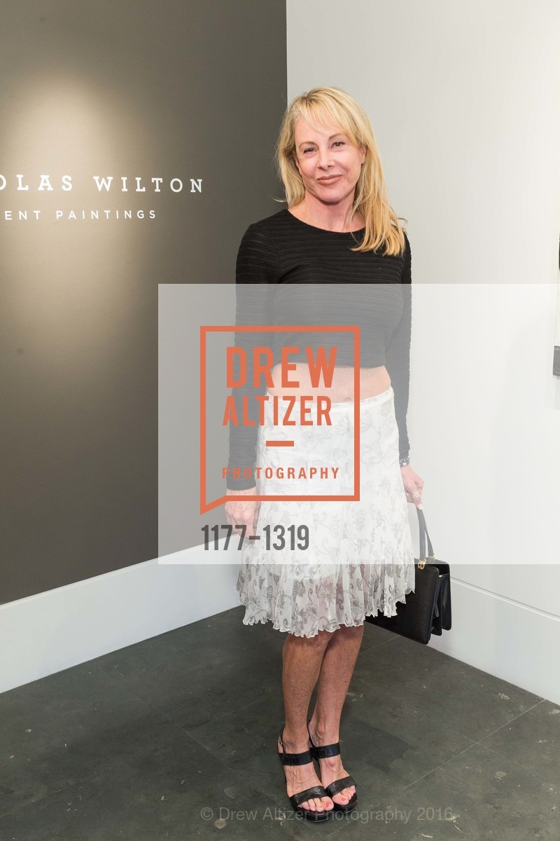 Lyhn Haller, Pre-party for A Masked Ball to Unmask Domestic Violence, 341 Sutter St, July 20th, 2016, Photo #1177-1319 Lyhn Haller, Photo #1177-1319
