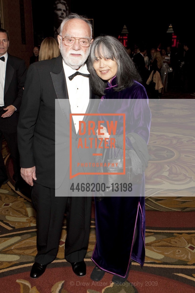 Saul Zaentz, Chika Kujiraoka, SF INTERNATIONAL FILM FESTIVAL Awards Night Gala, US, May 1st, 2009, Photo #4468200-13198 Saul Zaentz, Chika Kujiraoka, Photo #4468200-13198
