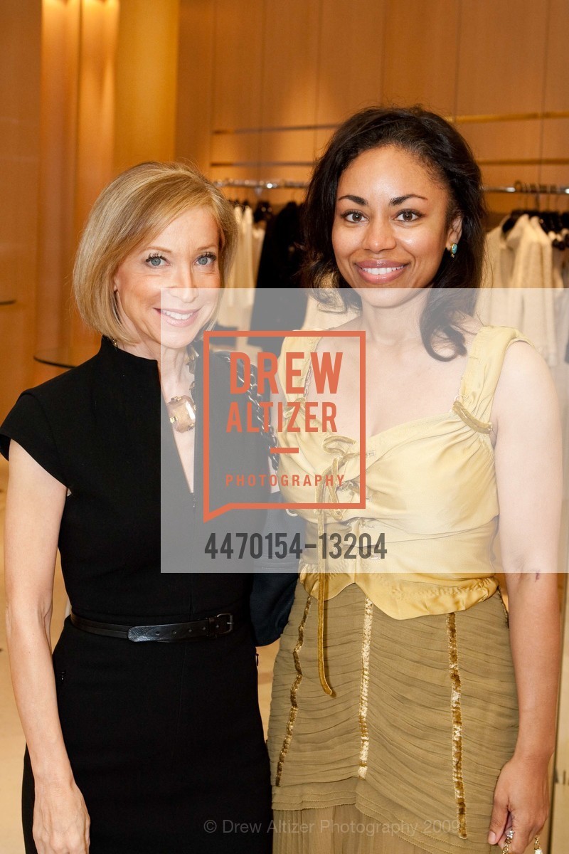 Shelley Gordon, Tanya Powell, SAN FRANCISCO BALLET'S Gala Kickoff Hosted By ST. JOHN BOUTIQUE, US, November 12th, 2009, Photo #4470154-13204 Shelley Gordon, Tanya Powell, Photo #4470154-13204