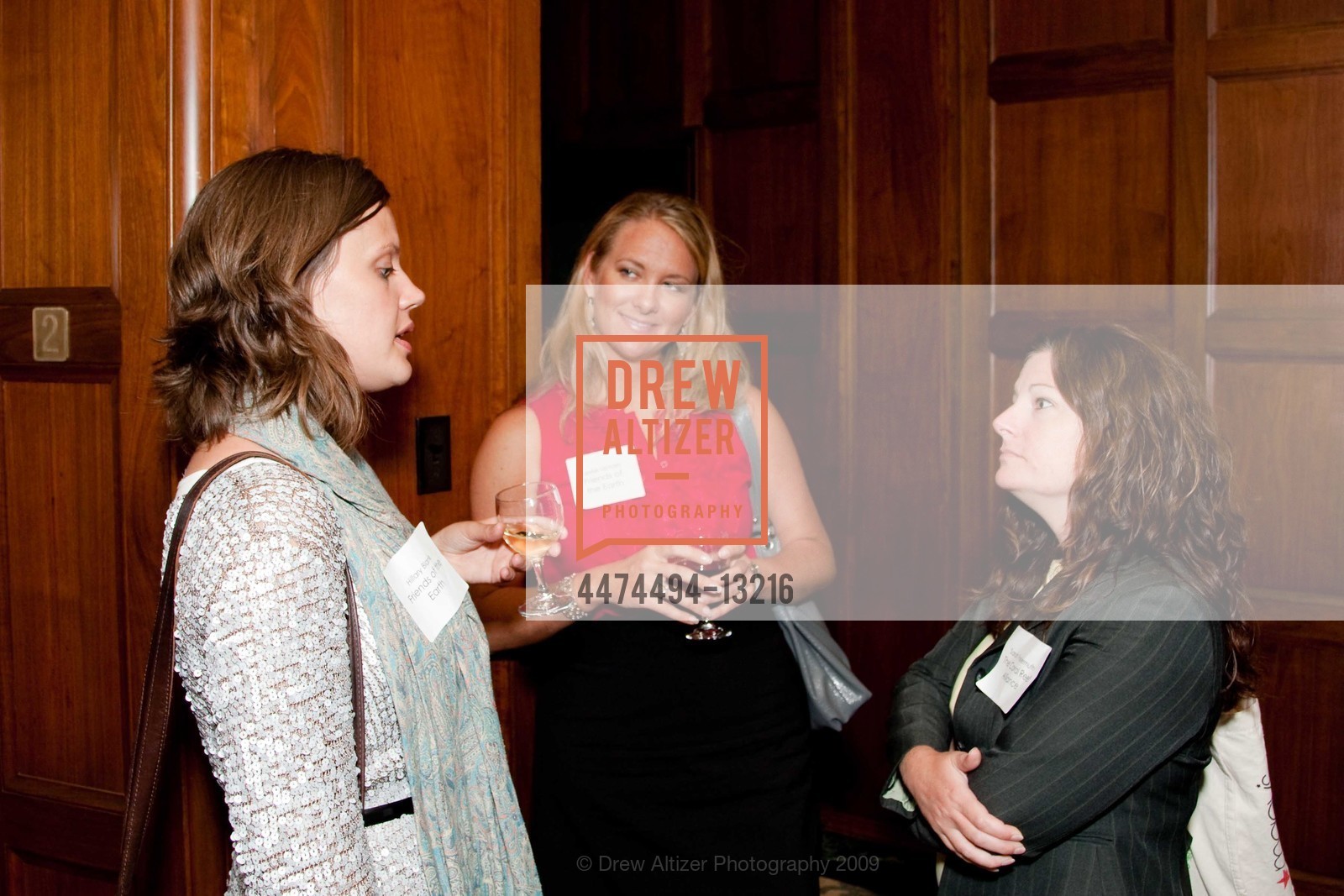 Hillary Blank, Leslie Uptain, Sarah Freiermuth, The Bently Reserve Hosts A COMMON GREEN, US, August 20th, 2009, Photo #4474494-13216 Hillary Blank, Leslie Uptain, Sarah Freiermuth, Photo #4474494-13216