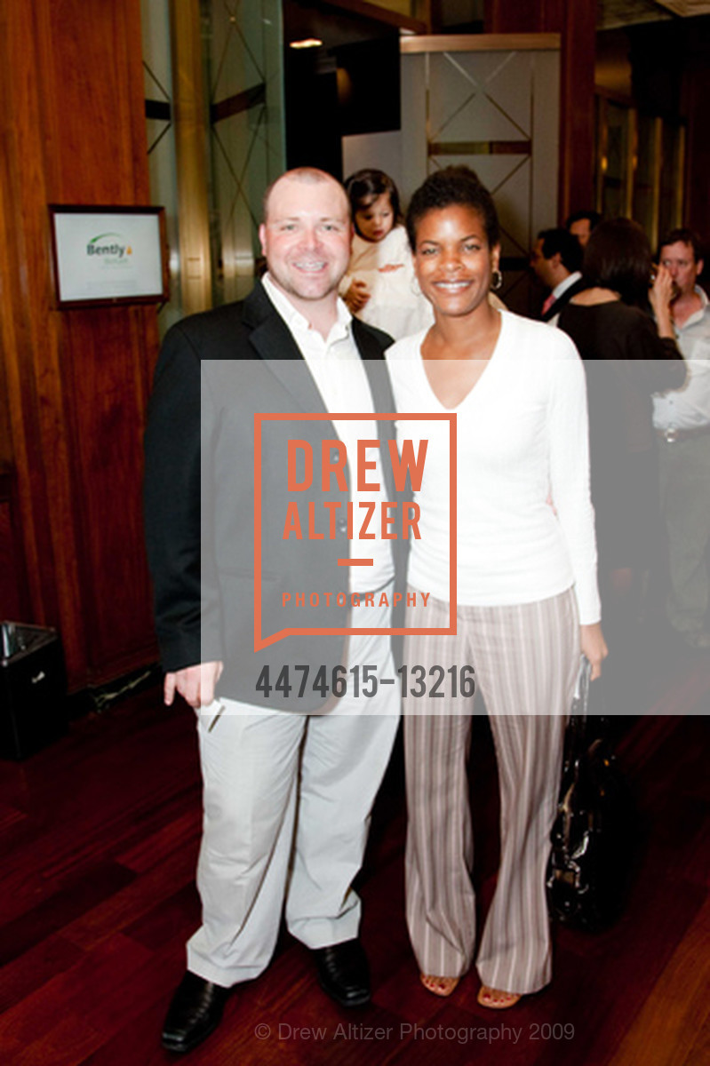 Andy Farriester, Shannon Murfree, The Bently Reserve Hosts A COMMON GREEN, US, August 20th, 2009, Photo #4474615-13216 Andy Farriester, Shannon Murfree, Photo #4474615-13216