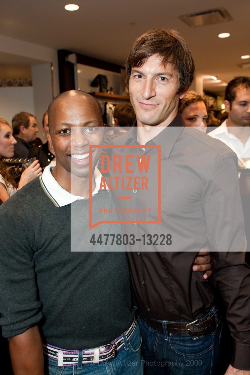 Shaun Saunders, Kevin Busch, GUESS And GQ MAGAZINE Cocktails to Benefit KIDS ON THE MOVE, US, October 16th, 2009, Photo #4477803-13228 Shaun Saunders, Kevin Busch, Photo #4477803-13228
