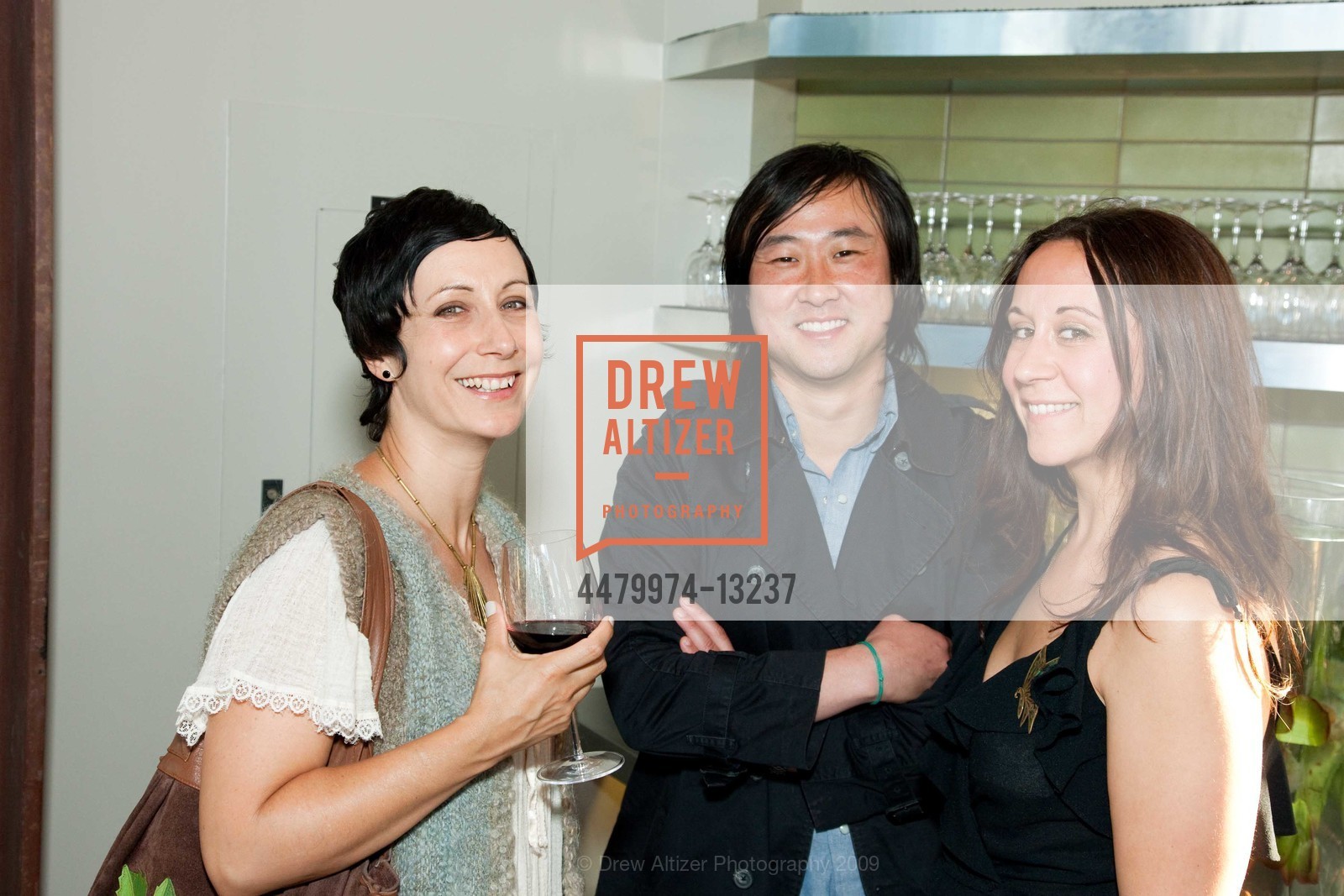 Janna Stark, James Kim, Lauren Caproni, THE PLANT Organic Cafe Opening Party, US, July 1st, 2009, Photo #4479974-13237 Janna Stark, James Kim, Lauren Caproni, Photo #4479974-13237