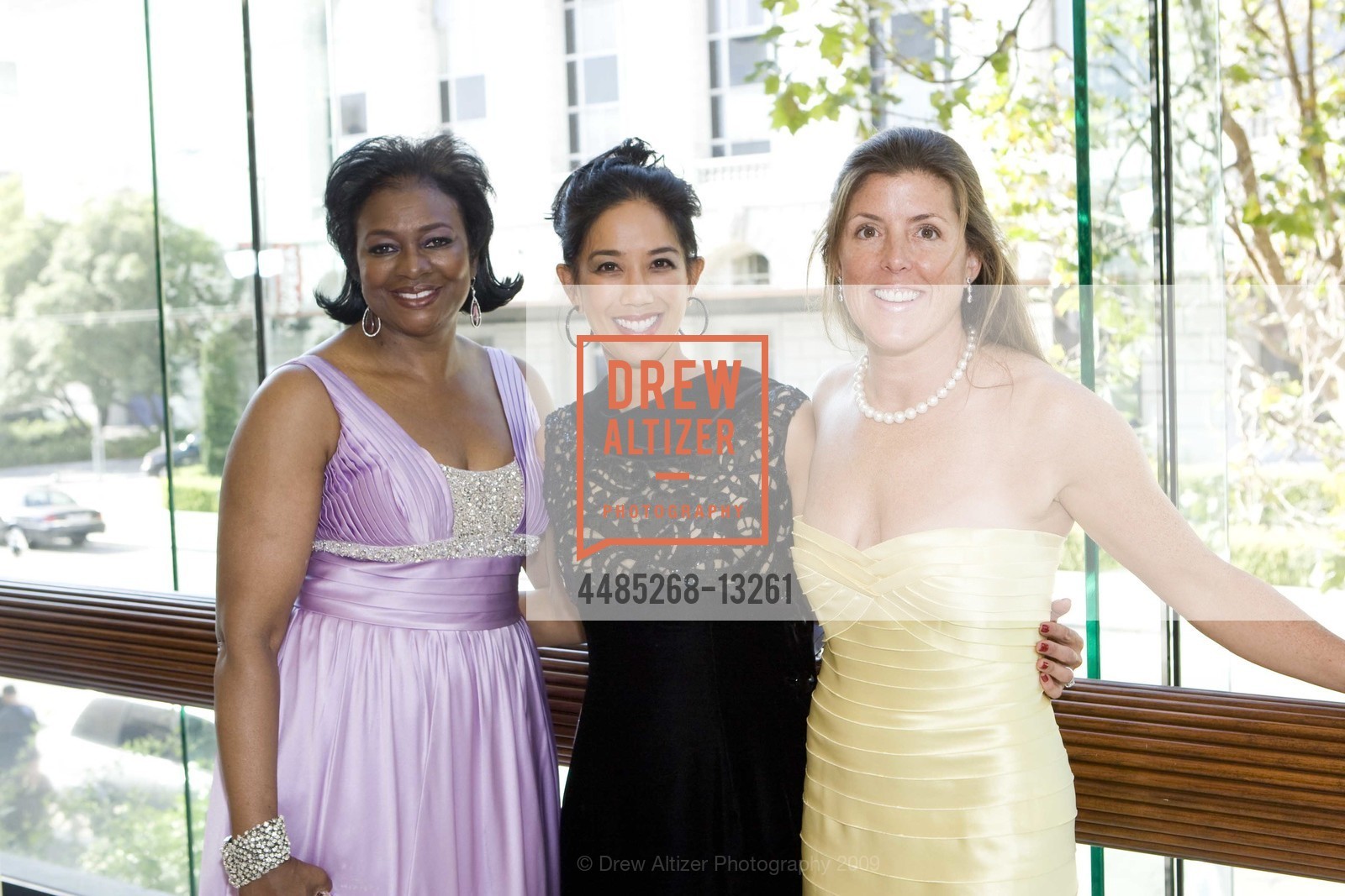 Leona Bridges, Judy Zafran, Liz Larned, SUPPER CLUB AND SYMPHONIX Celebrate The SF Symphony's 2009 Opening Night, US, September 10th, 2009, Photo #4485268-13261 Leona Bridges, Judy Zafran, Liz Larned, Photo #4485268-13261
