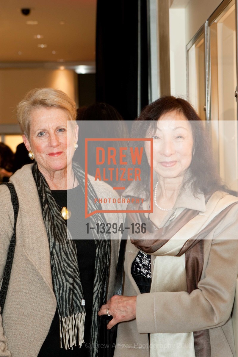 Susan van Kuiken, May Wu, NEIMAN MARCUS Presents Piaget Red Carpet Collection, US, November 13th, 2009, Photo #1-13294-136 Susan van Kuiken, May Wu, Photo #1-13294-136