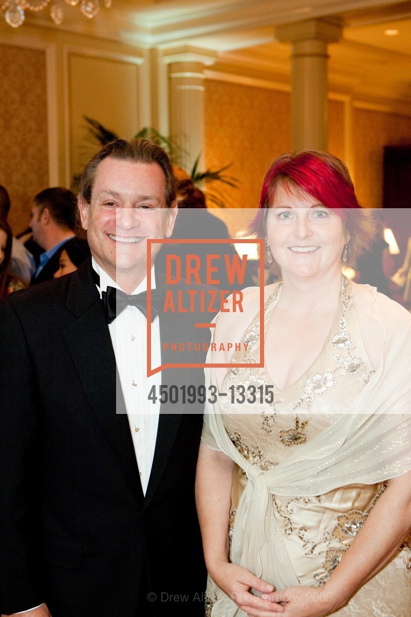 Lincoln Shaw, Gina Sanfilippo, The MARINE MAMMAL CENTER GALA at the Ritz Carlton, US, October 16th, 2009, Photo #4501993-13315 Lincoln Shaw, Gina Sanfilippo, Photo #4501993-13315