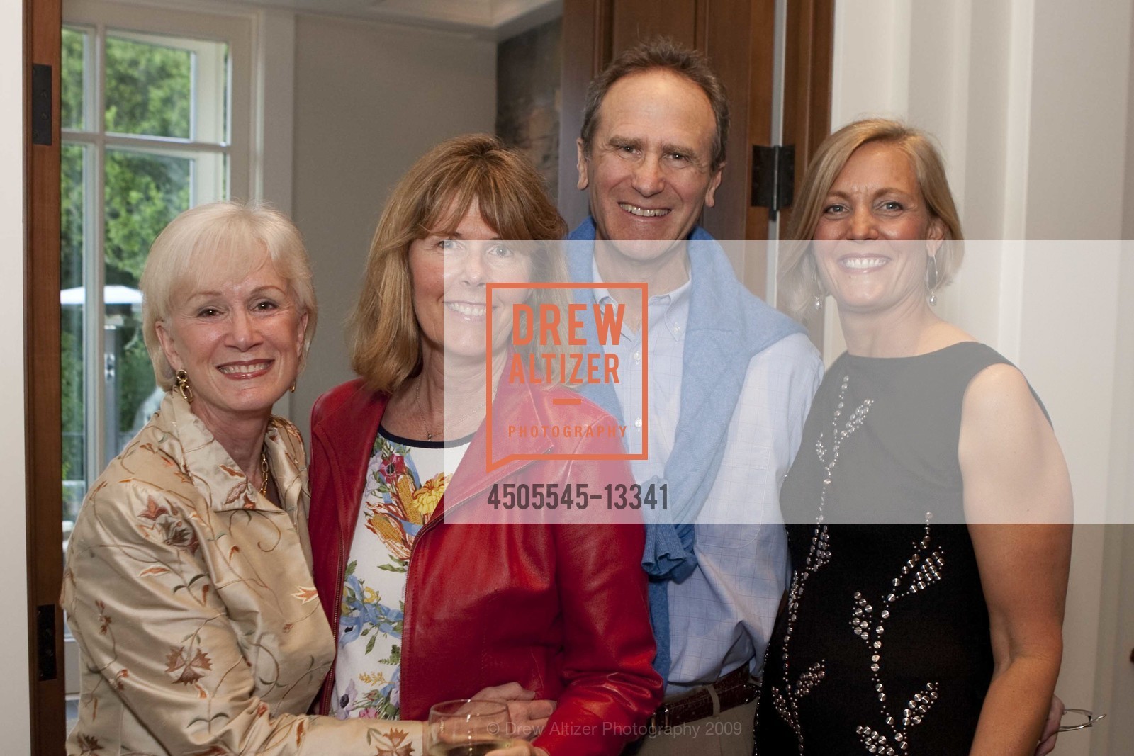 Diane Doodha, Susan Schwartz, Michael Schwartz, Roxanne Richards, Crystal Ball Cocktail Reception, US, May 7th, 2009, Photo #4505545-13341 Diane Doodha, Susan Schwartz, Michael Schwartz, Roxanne Richards, Photo #4505545-13341
