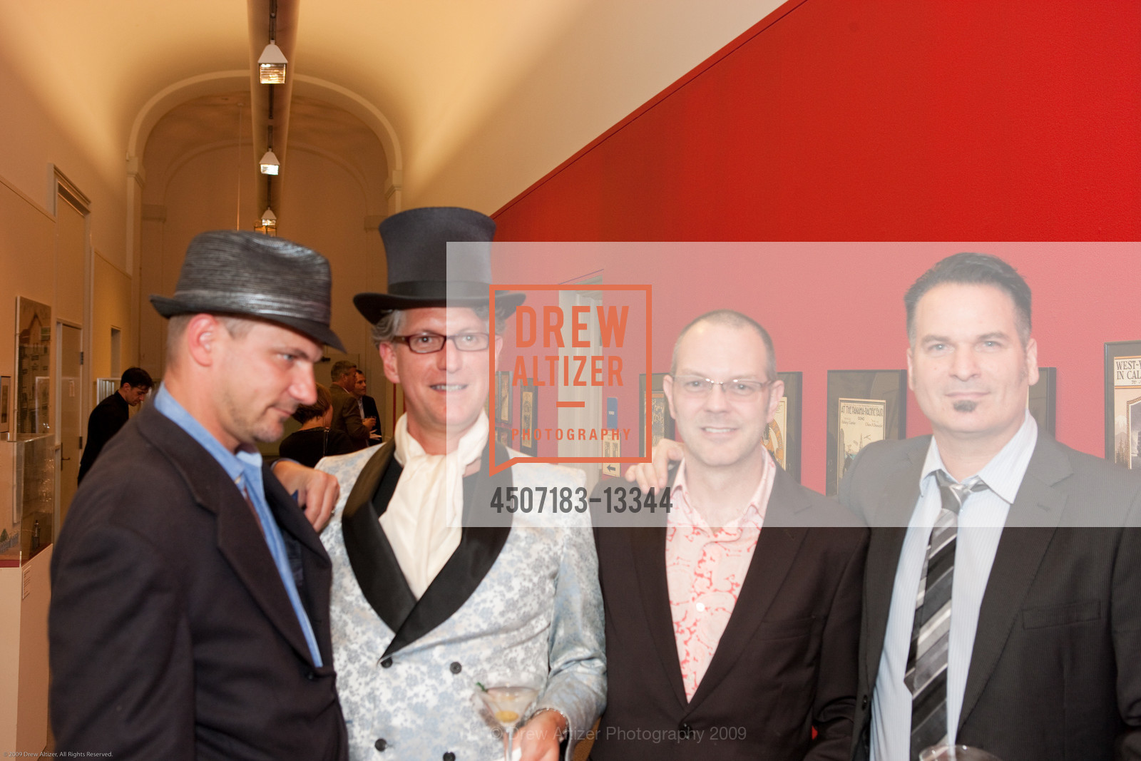Roger Reed, Carl Dickenson, Billy Clift, The Museum of Performance & Design Hosts The SF OPERA, US, May 21st, 2009, Photo #4507183-13344 Roger Reed, Carl Dickenson, Billy Clift, Photo #4507183-13344