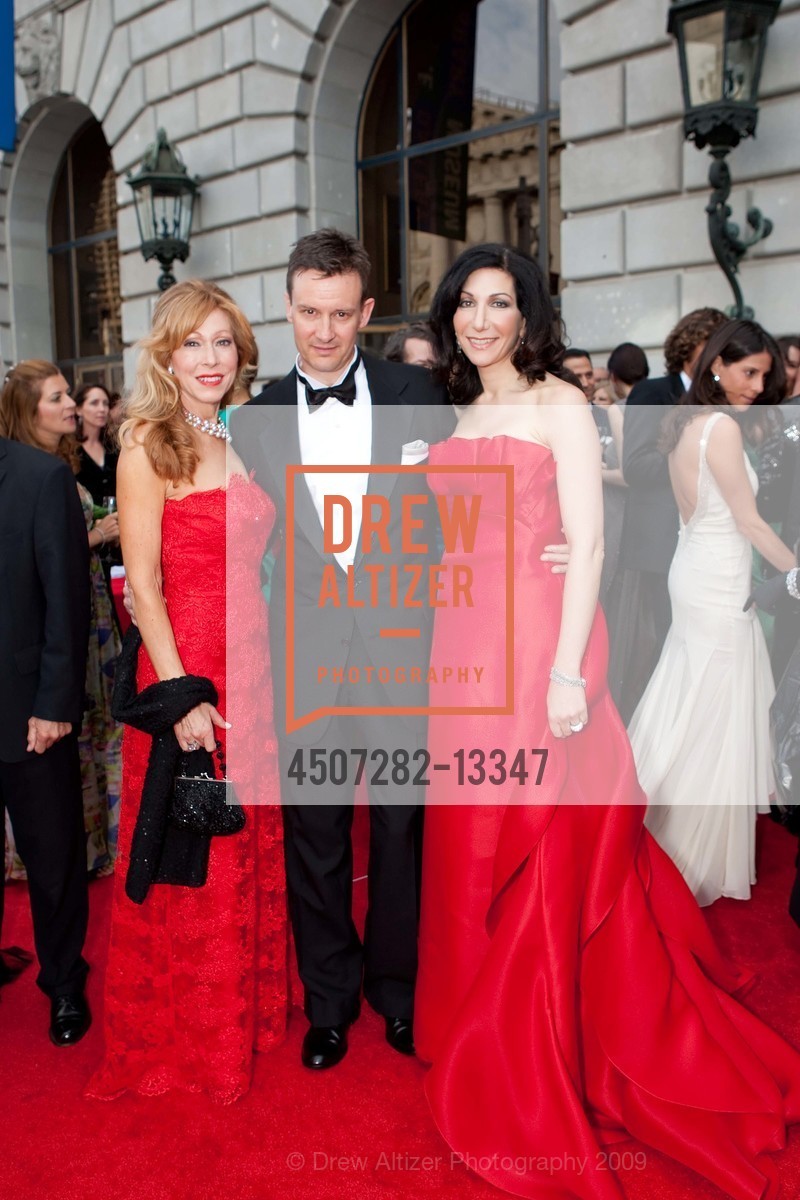 Teresa Medearis, Tracy Boxer Zill, Melissa Boxer Zill, BRAVO Arrivals for The San Francisco Opera's 2009 Opening Night Gala, US, September 11th, 2009, Photo #4507282-13347 Teresa Medearis, Tracy Boxer Zill, Melissa Boxer Zill, Photo #4507282-13347