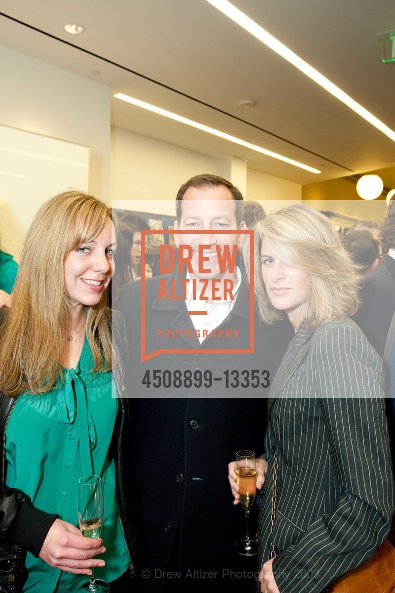 Sarah Brownell, Craig Epstein, Alexis Bowles(?), Paul Smith Opening, US, April 2nd, 2009, Photo #4508899-13353 Sarah Brownell, Craig Epstein, Alexis Bowles(?), Photo #4508899-13353