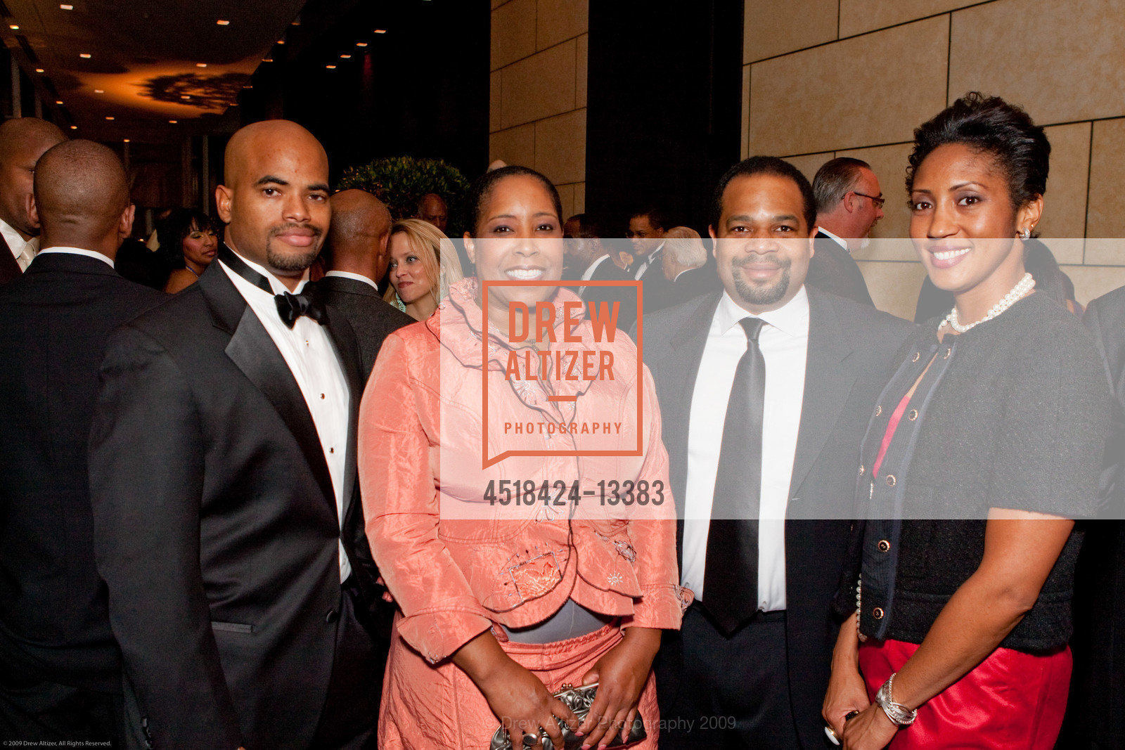 Tarrell Gamble, Kimberly Freeman, Harold Lowe, Tamara Rasberry, MoAD Museum VIP Reception, US, November 14th, 2009, Photo #4518424-13383 Tarrell Gamble, Kimberly Freeman, Harold Lowe, Tamara Rasberry, Photo #4518424-13383