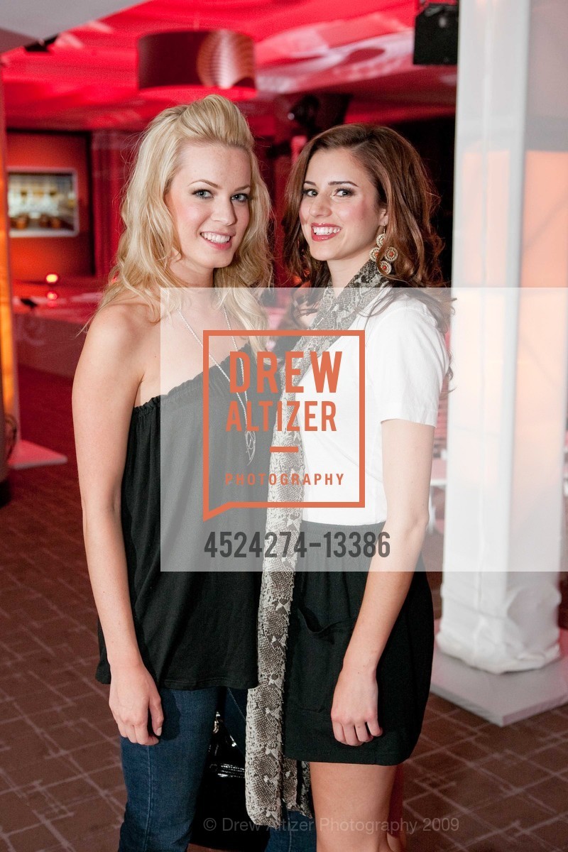 Kristen Geiser, Brittany Wayne, Parc55 Fashionably Loud Finale, US, June 19th, 2009, Photo #4524274-13386 Kristen Geiser, Brittany Wayne, Photo #4524274-13386