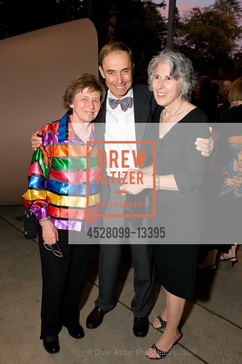 Sally Griffith, John McCosker, Collector's Society Dinner With Maya Lin at CALIFORNIA ACADEMY OF SCIENCES, US, April 21st, 2009, Photo #4528099-13395 Sally Griffith, John McCosker, Photo #4528099-13395