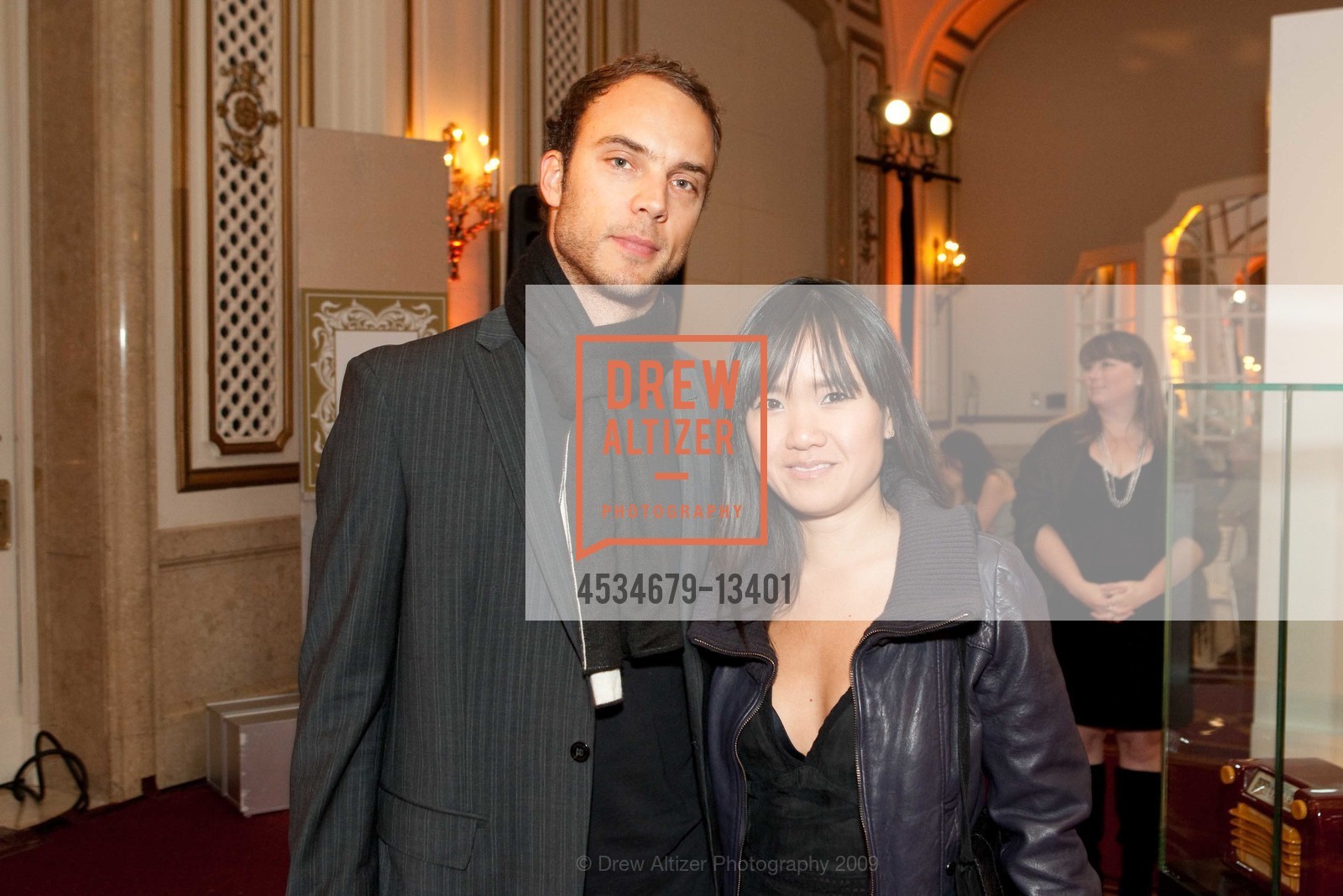 Bernhard Wildner, Linda Yen, Palace Hotel & KCBS Radio 100 Year Anniversary Gala, US, November 14th, 2009, Photo #4534679-13401 Bernhard Wildner, Linda Yen, Photo #4534679-13401