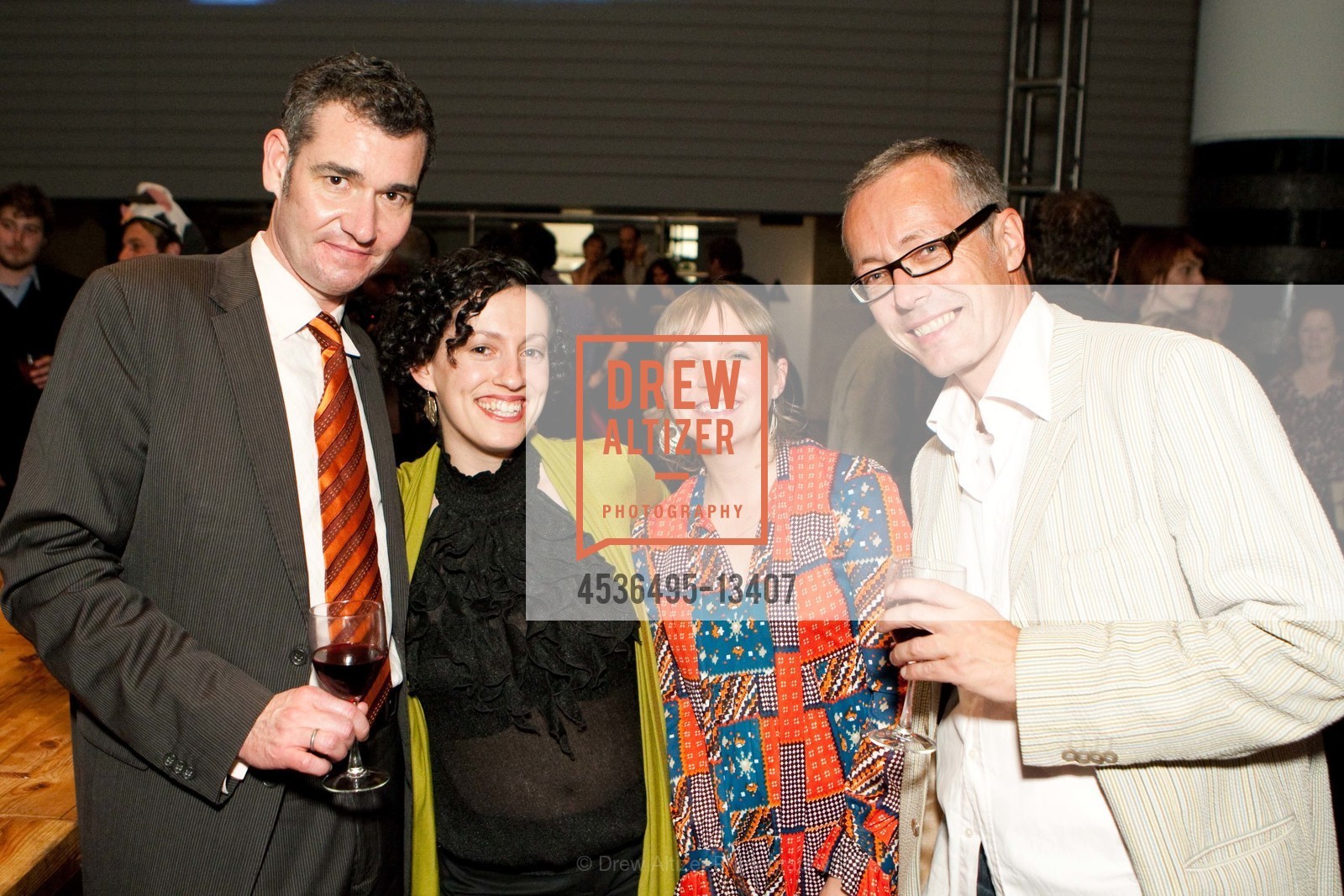 Robert Smigel, Irina Zadov, Florica Vlad, Rudolf Frieling, SFMOMA's Futurist Banquet, US, October 19th, 2009, Photo #4536495-13407 Robert Smigel, Irina Zadov, Florica Vlad, Rudolf Frieling, Photo #4536495-13407