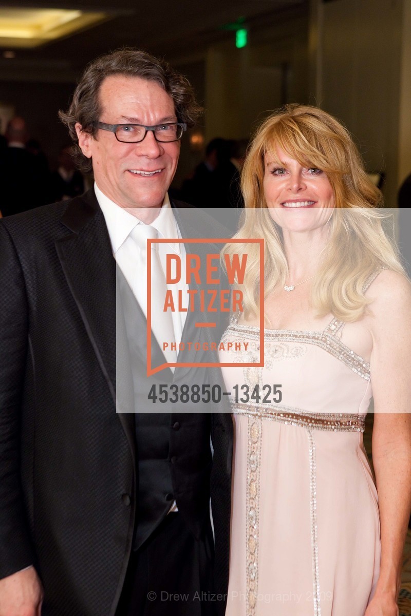 Scott Harkonen, Kelly Strain, amfAR's 2009 San Francisco Gala at the Four Seasons, US, November 8th, 2009, Photo #4538850-13425 Scott Harkonen, Kelly Strain, Photo #4538850-13425