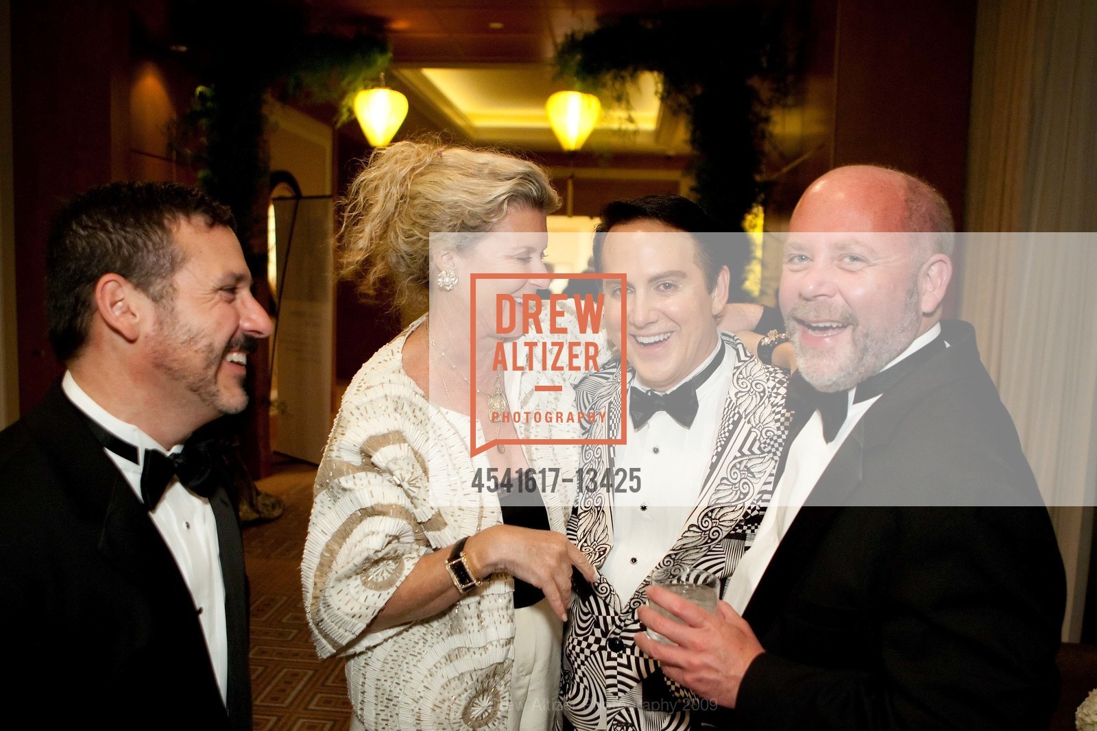 Bruce Mahood, Shirley Robinson Von Karl, Joel Goodrich, Paul Holm, amfAR's 2009 San Francisco Gala at the Four Seasons, US, November 8th, 2009, Photo #4541617-13425 Bruce Mahood, Shirley Robinson Von Karl, Joel Goodrich, Paul Holm, Photo #4541617-13425