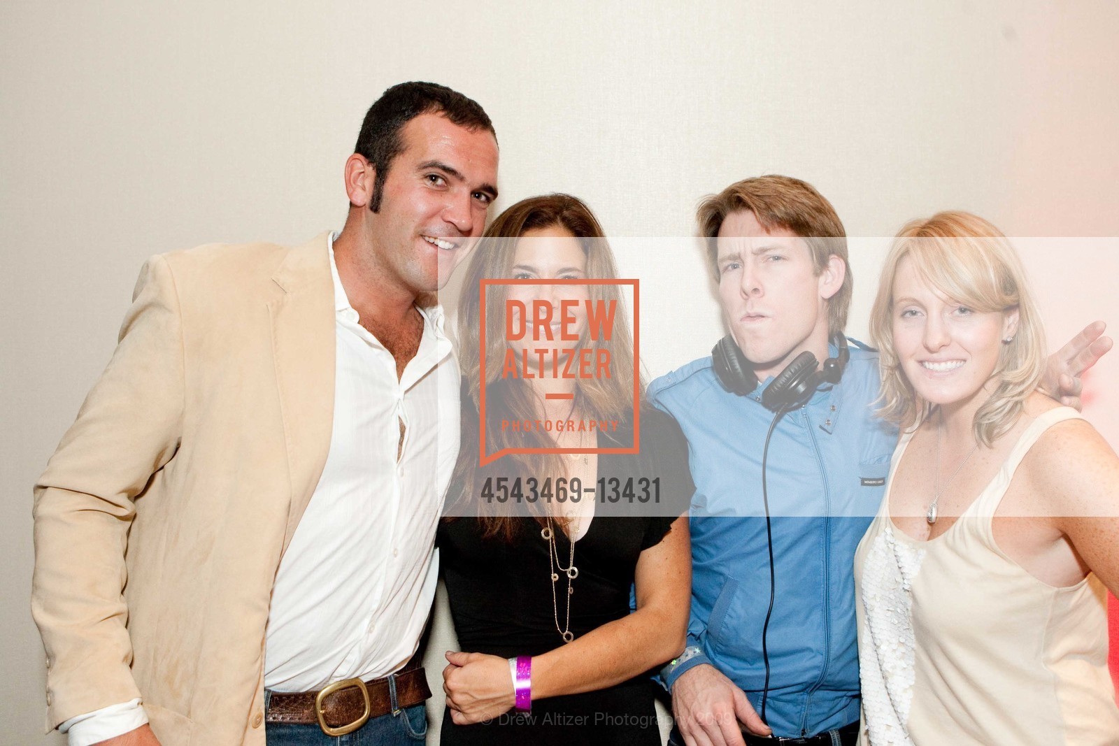 Brandon Rydell, Carla Morton, Chris Duncan, Lauren Nelson, THIS OLD BAG Benefiting The Breast Cancer Emergency Fund Hosted By W HOTEL, US, October 18th, 2009, Photo #4543469-13431 Brandon Rydell, Carla Morton, Chris Duncan, Lauren Nelson, Photo #4543469-13431