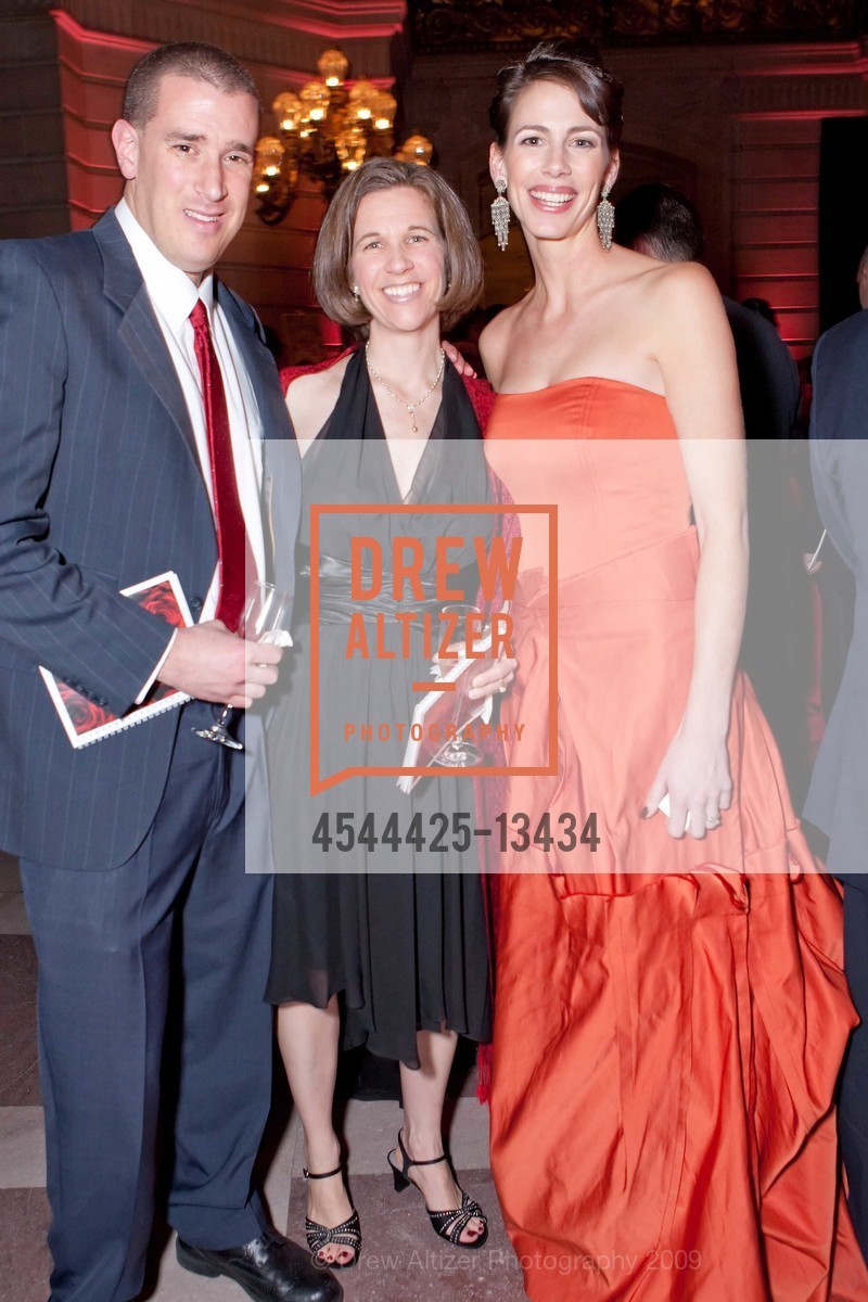 Jonathan Okanes, Jennifer Okanes, Sharlyn Kerr, American Red Cross Paint the Town Red Gala, US, March 2nd, 2009, Photo #4544425-13434 Jonathan Okanes, Jennifer Okanes, Sharlyn Kerr, Photo #4544425-13434