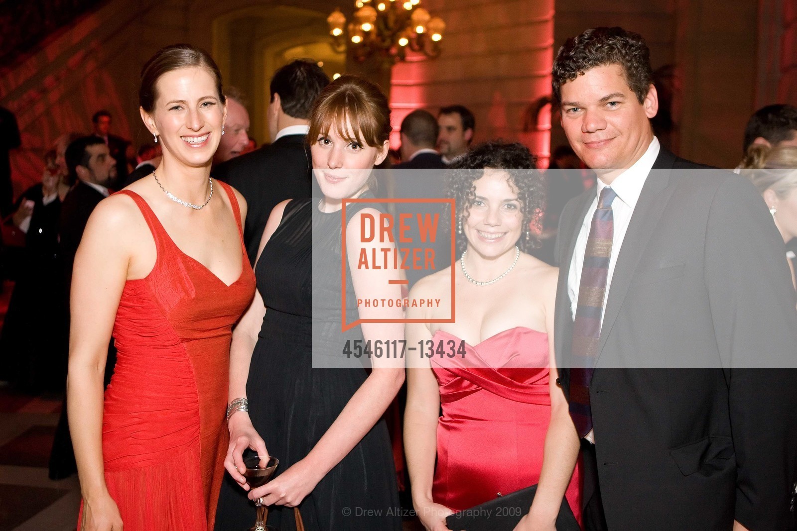 Kelly Bryson Murphy, Crystal Cantu, Irene McGee, Frank Barbieri, American Red Cross Paint the Town Red Gala, US, March 2nd, 2009, Photo #4546117-13434 Kelly Bryson Murphy, Crystal Cantu, Irene McGee, Frank Barbieri, Photo #4546117-13434