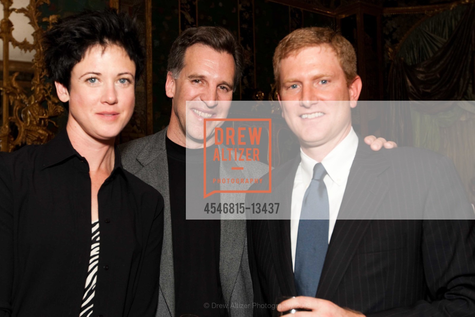Emily Reichman, Geoff Hunt, Courtland Reichman, Ann & Gordon Getty Host 2009 SNUGGLY SOIREE Benefiting UCSF, US, March 7th, 2009, Photo #4546815-13437 Emily Reichman, Geoff Hunt, Courtland Reichman, Photo #4546815-13437