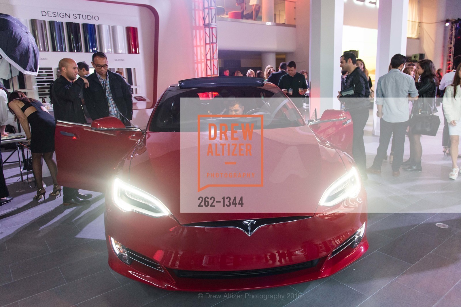Atmosphere, Tesla San Francisco Store Opening VIP Event, 999 Van Ness Ave, San Francisco, CA 94109. 999 Van Ness Ave, San Francisco, CA 94109, August 9th, 2016, Photo #262-1344 Atmosphere, Photo #262-1344