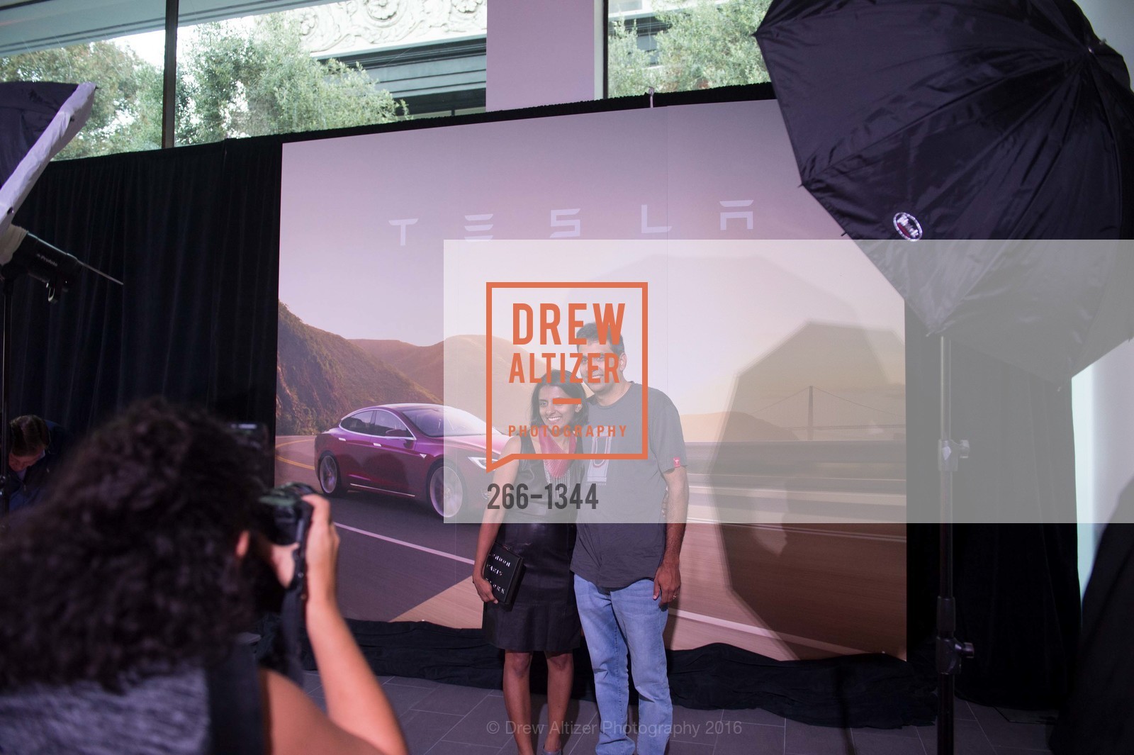 Atmosphere, Tesla San Francisco Store Opening VIP Event, 999 Van Ness Ave, San Francisco, CA 94109. 999 Van Ness Ave, San Francisco, CA 94109, August 9th, 2016, Photo #266-1344 Atmosphere, Photo #266-1344