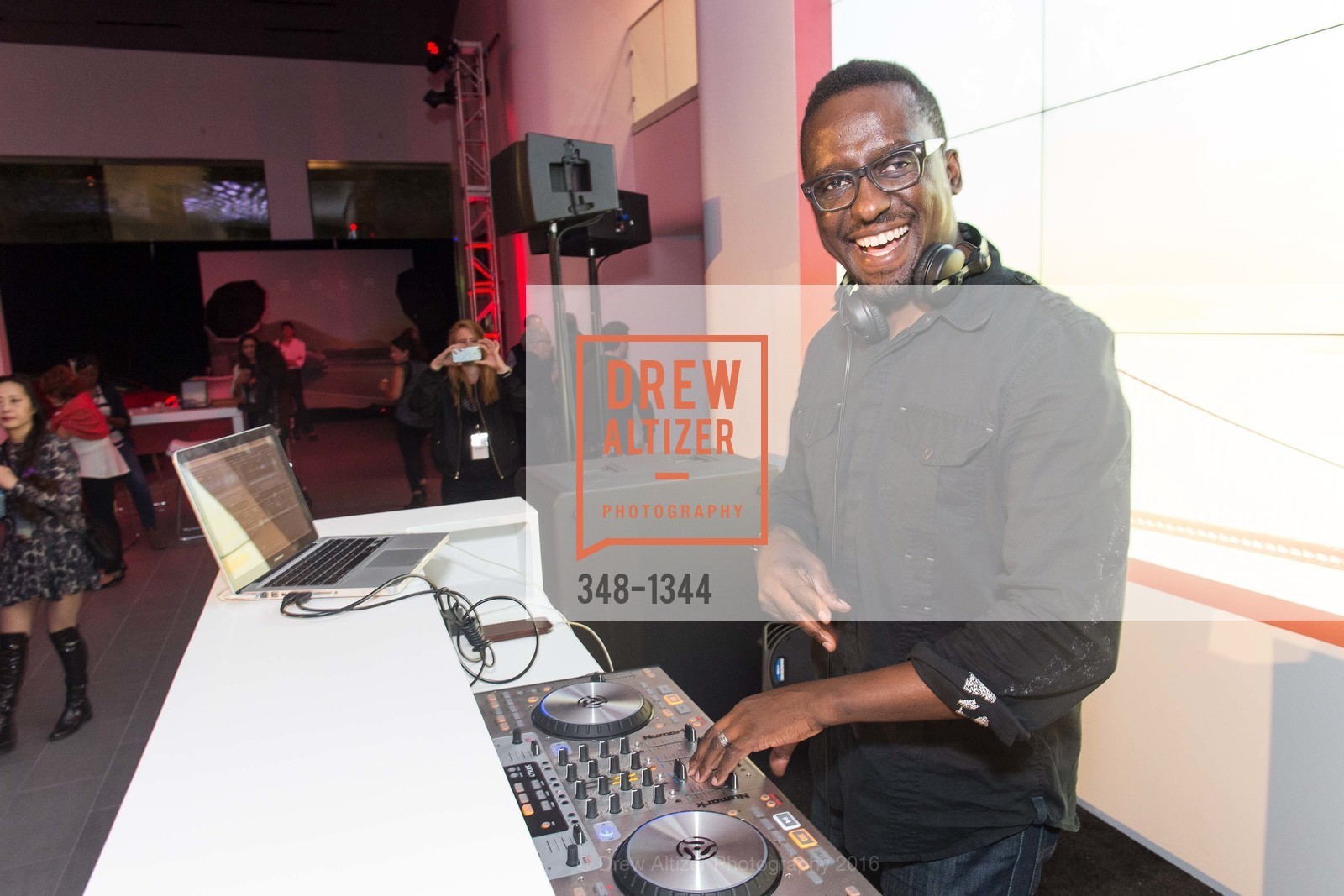 DJ, Tesla San Francisco Store Opening VIP Event, 999 Van Ness Ave, San Francisco, CA 94109. 999 Van Ness Ave, San Francisco, CA 94109, August 9th, 2016, Photo #348-1344 DJ, Photo #348-1344