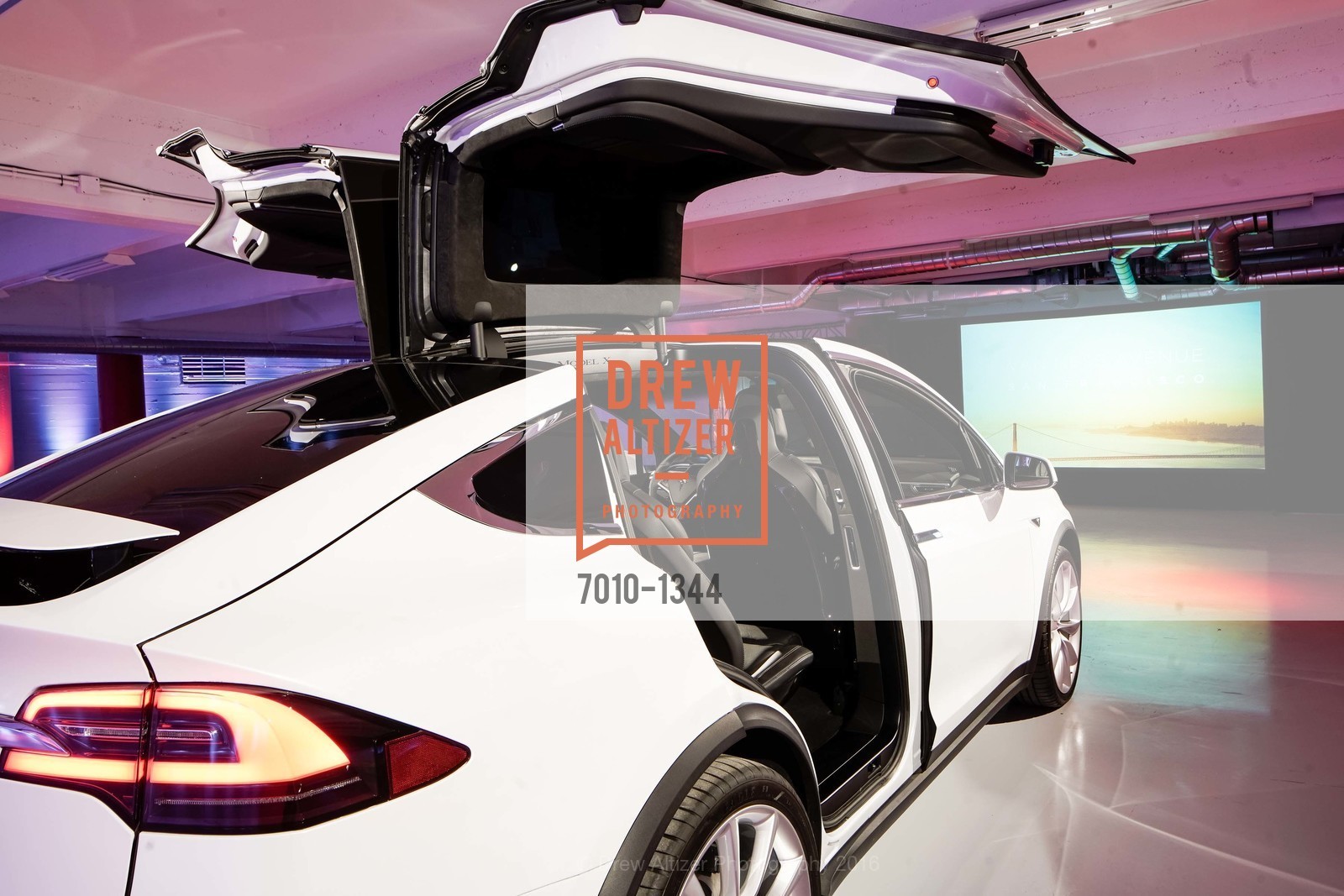 Atmosphere, Tesla San Francisco Store Opening VIP Event, 999 Van Ness Ave, San Francisco, CA 94109. 999 Van Ness Ave, San Francisco, CA 94109, August 9th, 2016, Photo #7010-1344 Atmosphere, Photo #7010-1344
