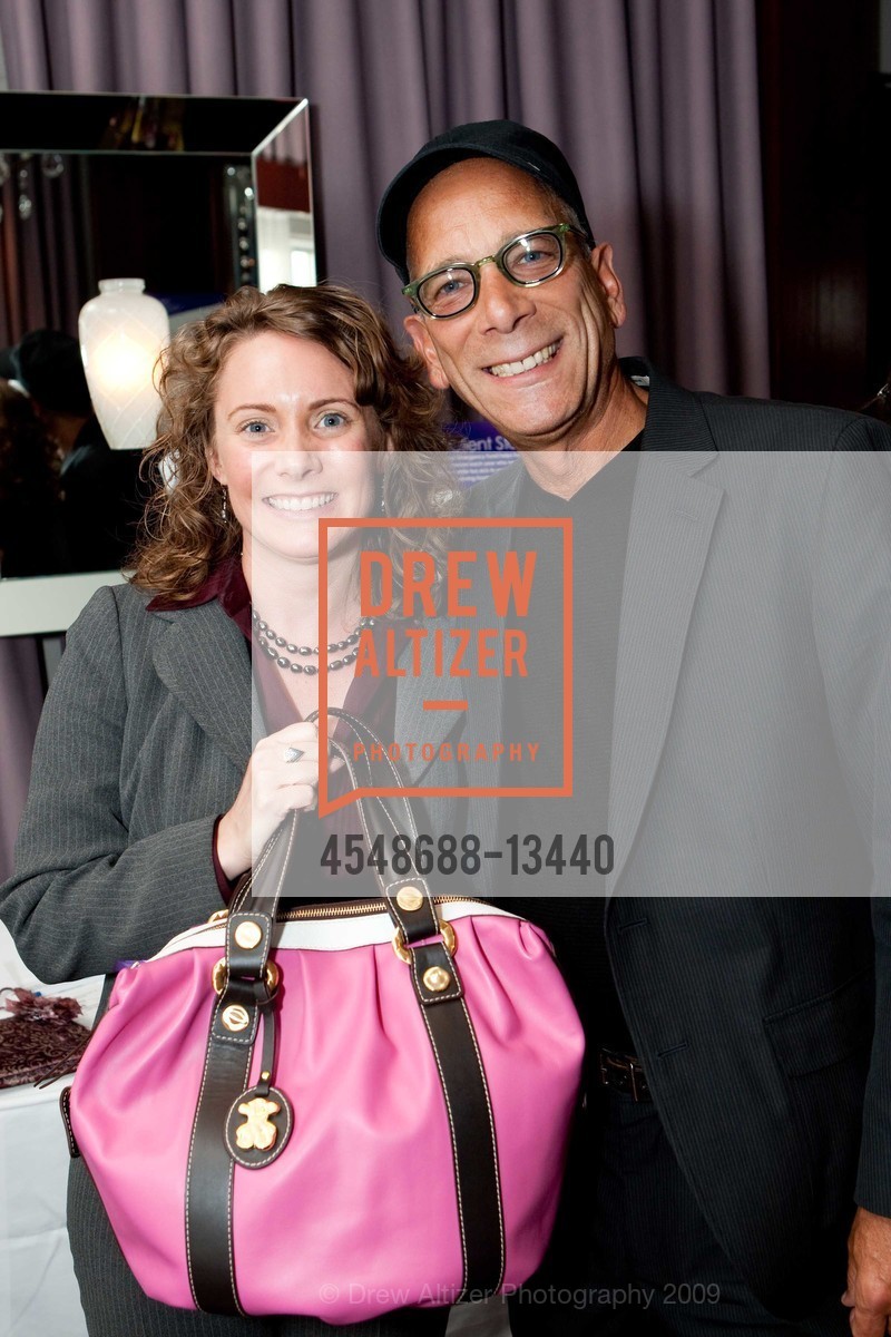 Heather Renshaw, Neil Figurelli (Board Members), Breast Cancer Emergency Fund's This Old Bag Preview Party, US, August 12th, 2009, Photo #4548688-13440 Heather Renshaw, Neil Figurelli (Board Members), Photo #4548688-13440