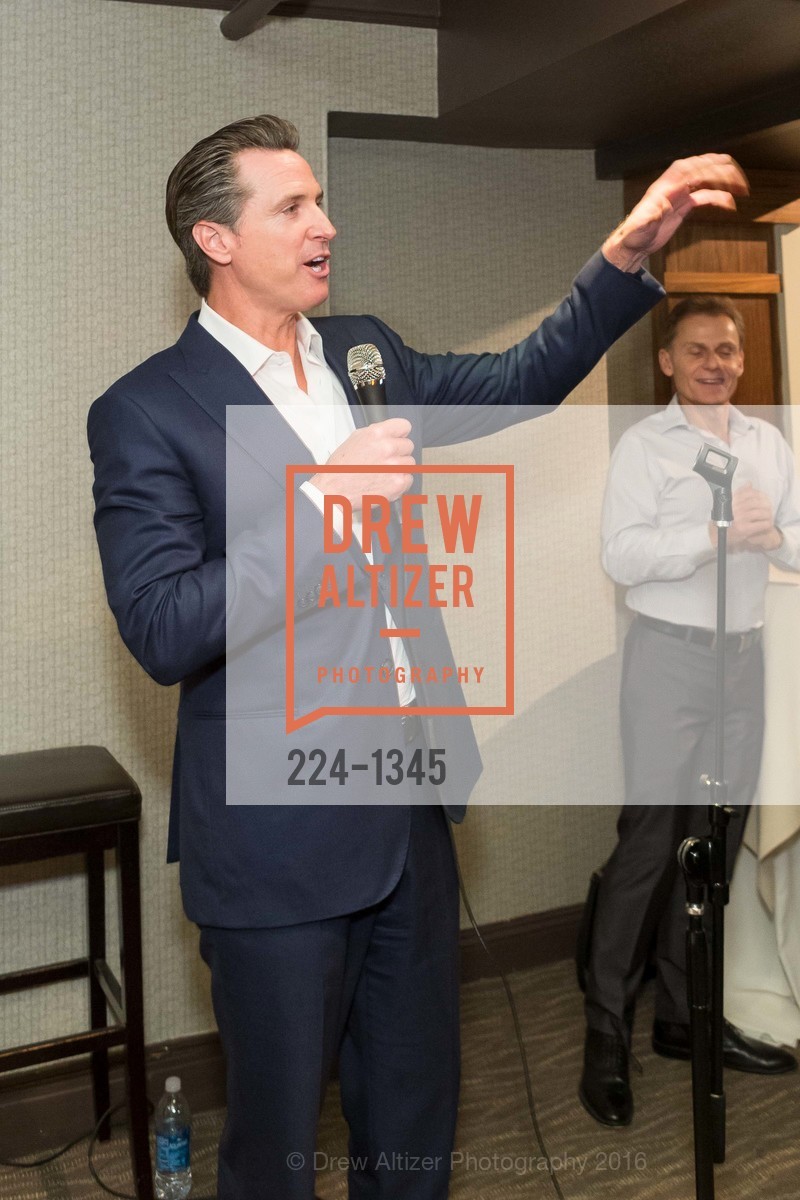 Gavin Newsom, REAF Underwriters Pre Gala Party with Lt. Governor Gavin Newsom, E&O Kitchen and Bar. 314 Sutter St, San Francisco, CA 94108, August 9th, 2016, Photo #224-1345 Gavin Newsom, Photo #224-1345