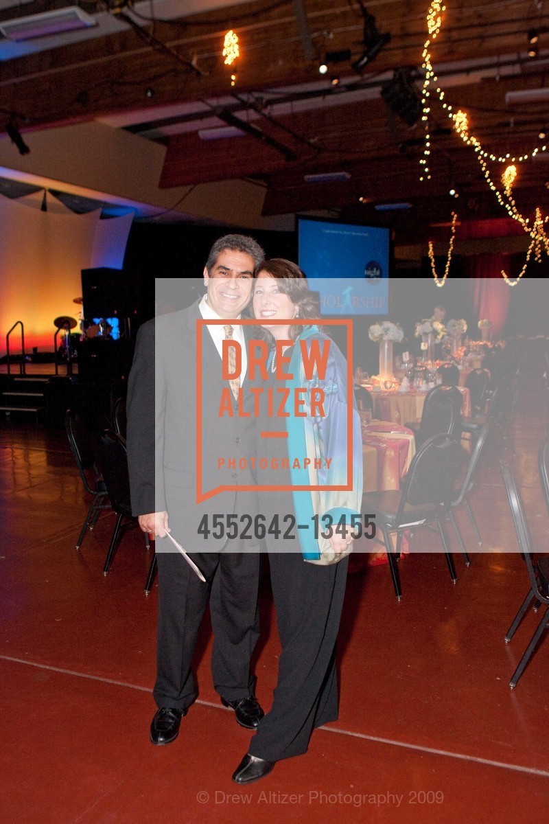 Ernesto Diaz, Giulia Welch, Photo #4552642-13455
