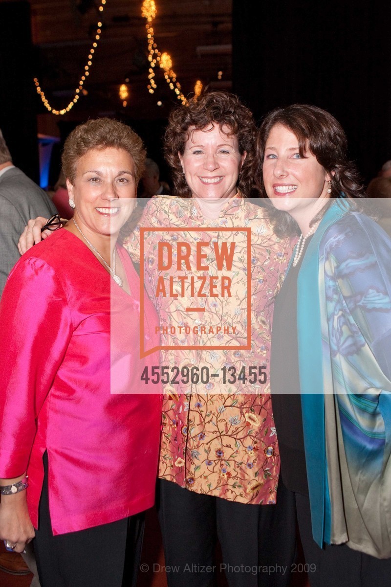 Denise Lucy, Mary Foley Welch, Giulia Welch, Marin Education Fund Scholarship Night, US, May 8th, 2009, Photo #4552960-13455 Denise Lucy, Mary Foley Welch, Giulia Welch, Photo #4552960-13455