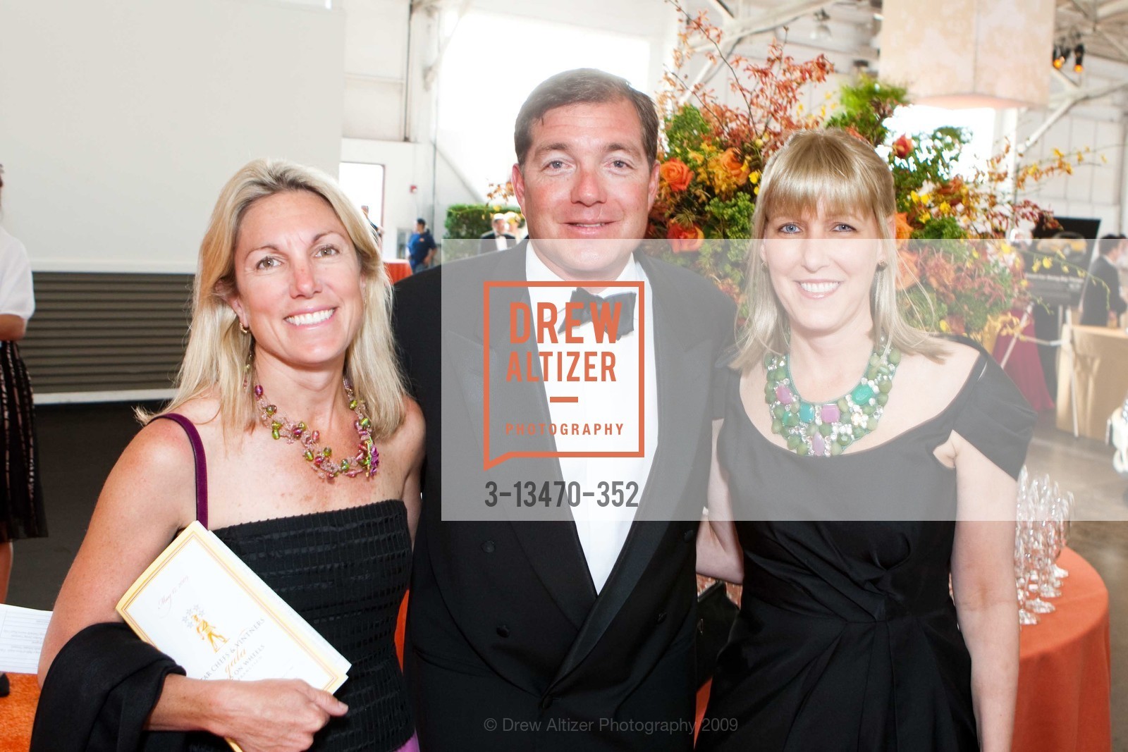 Brooke Perkins, Jon Perkins, Sonja Perkins, MEALS ON WHEELS of San Francisco's 22nd annual Star Chefs and Vintners Gala, US, May 19th, 2009, Photo #3-13470-352 Brooke Perkins, Jon Perkins, Sonja Perkins, Photo #3-13470-352